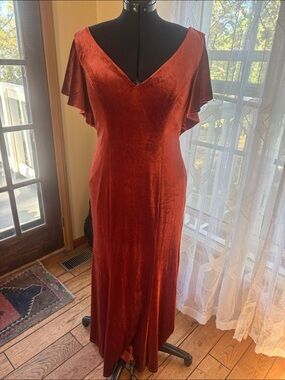 Ever Pretty Rust Velvet V-Neck Maxi Gown